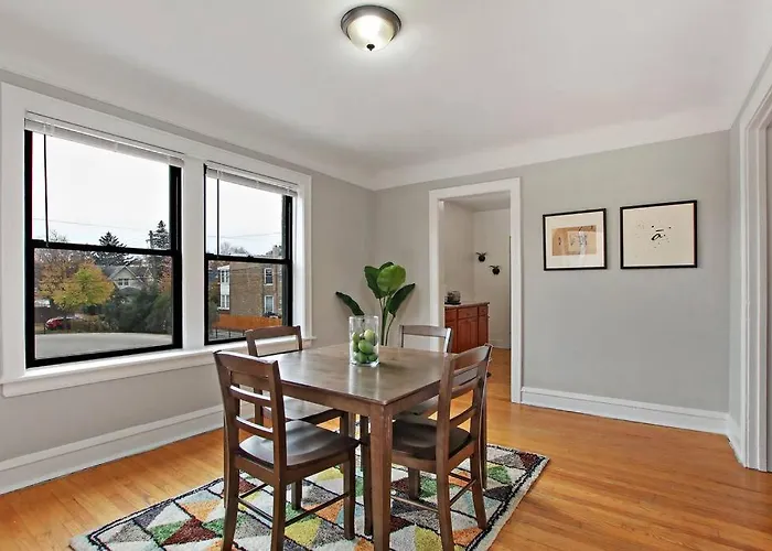 1br Vibrant & Inviting In - Montrose 2e Chicago